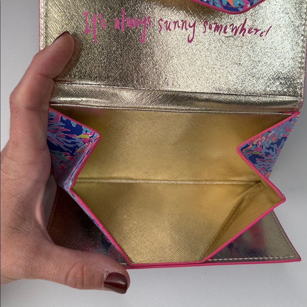 Lilly Pulitzer Sunglass Case Shrimply Chic snap wallet - Picture 9 of 12